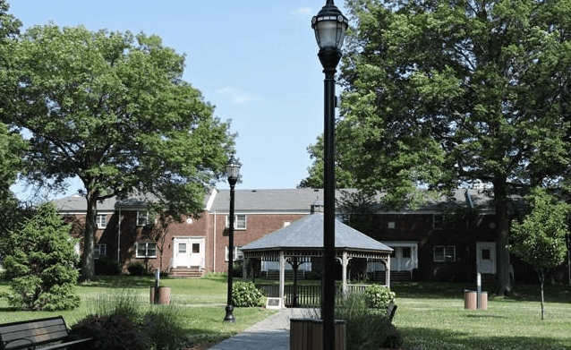 292 Esplanade, Unit #35, Hackensack